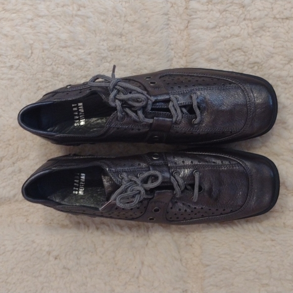 Stuart Weitzman Gray Metallic Lace Up Sporty Tennis Shoe Size 7 Chic Athleisure - Picture 2 of 10